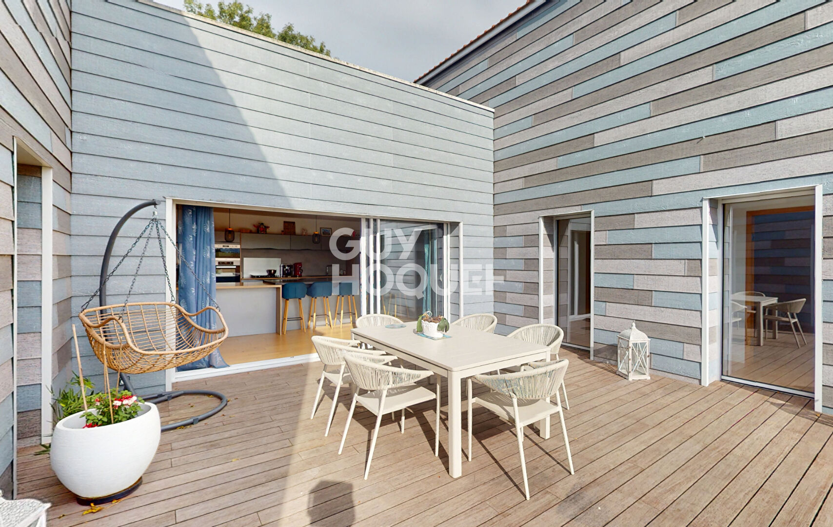 PLAIN PIED 210 m2