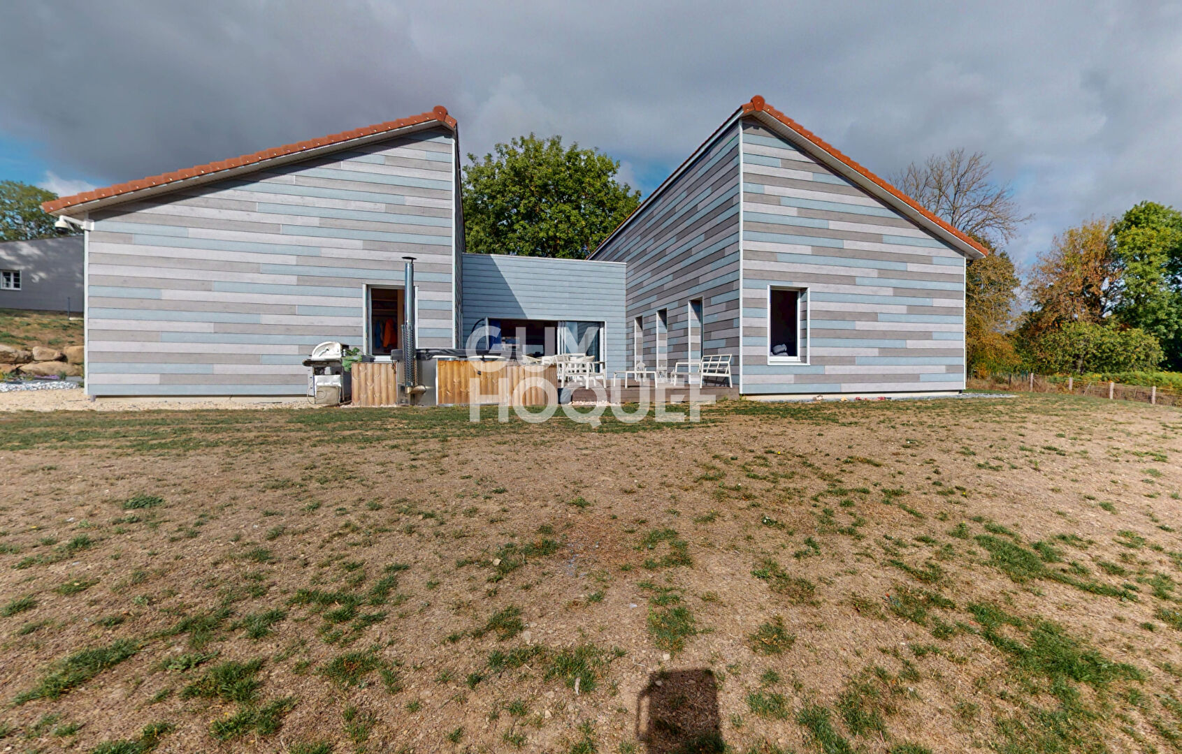 PLAIN PIED 210 m2
