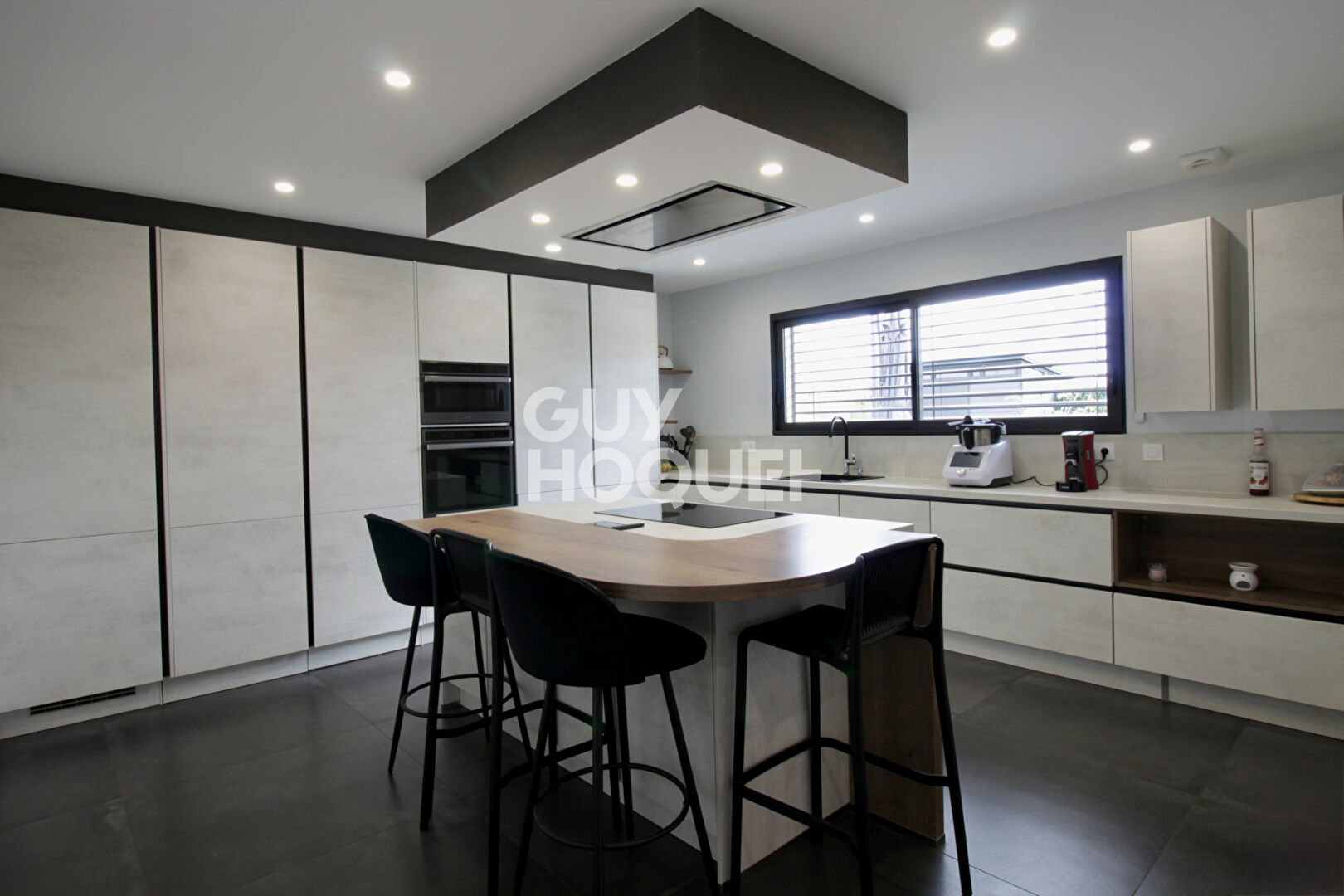 Maison 6 pièces 170 m² · à Ifs · 170 m² · 451 500 €/mois