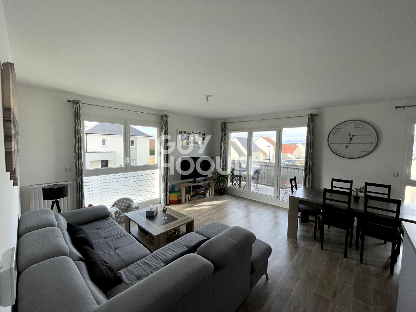 Appartement 3 pièces au calme .