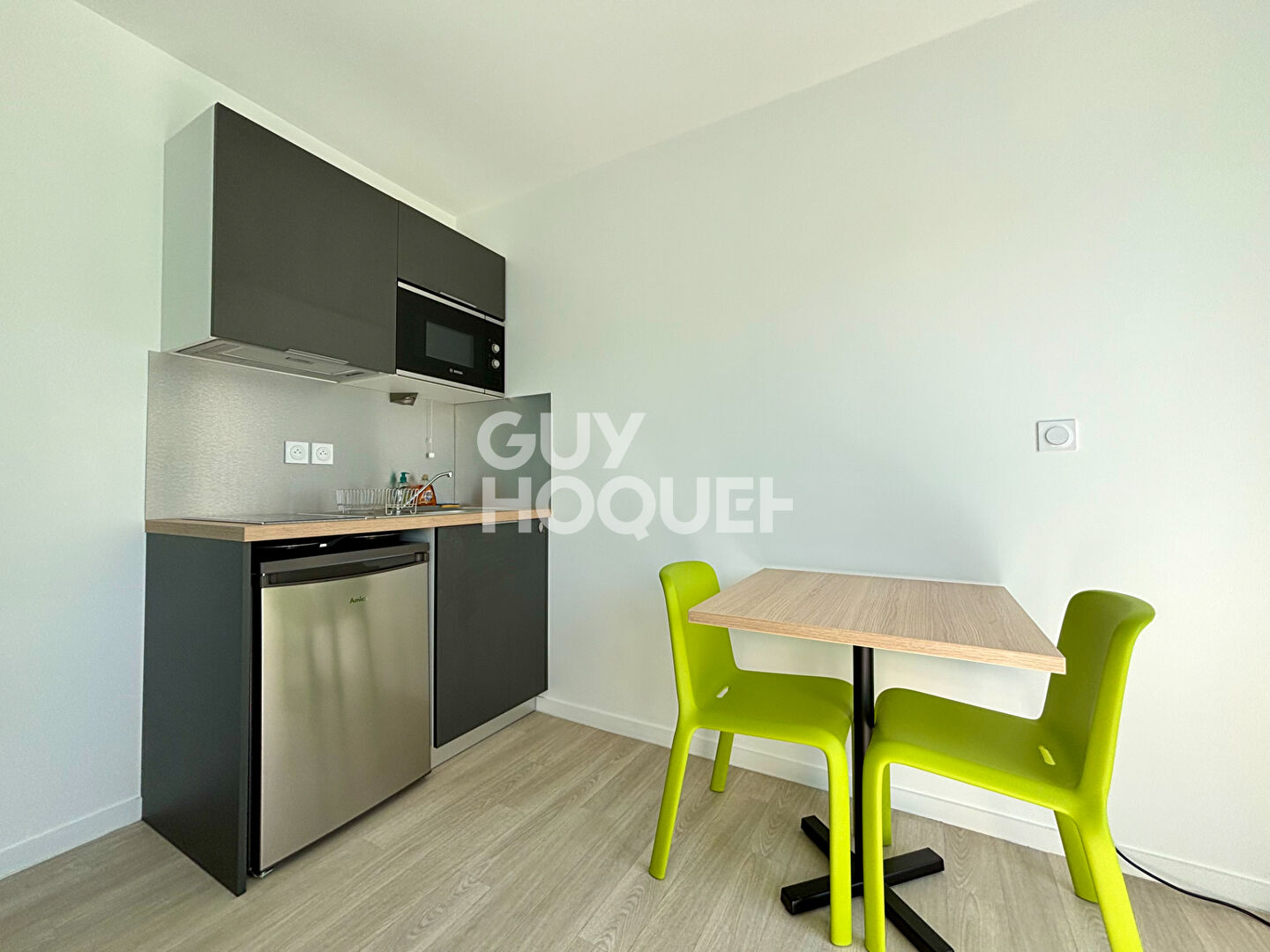 Appartement meublé neuf proche écoles supérieures