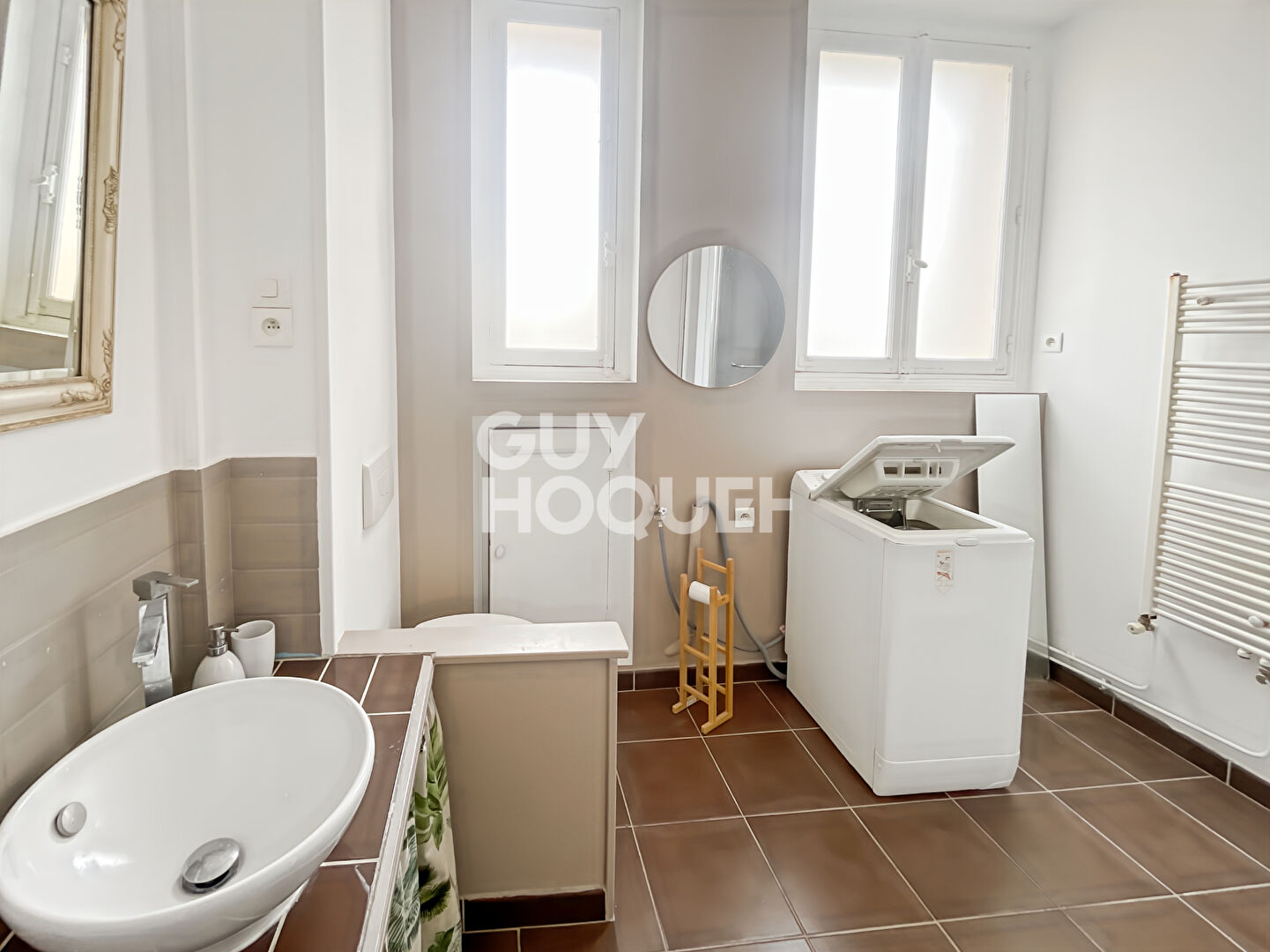 GRAND T3 MEUBLÉ  86 m²  CENTRE-VILLE CAEN