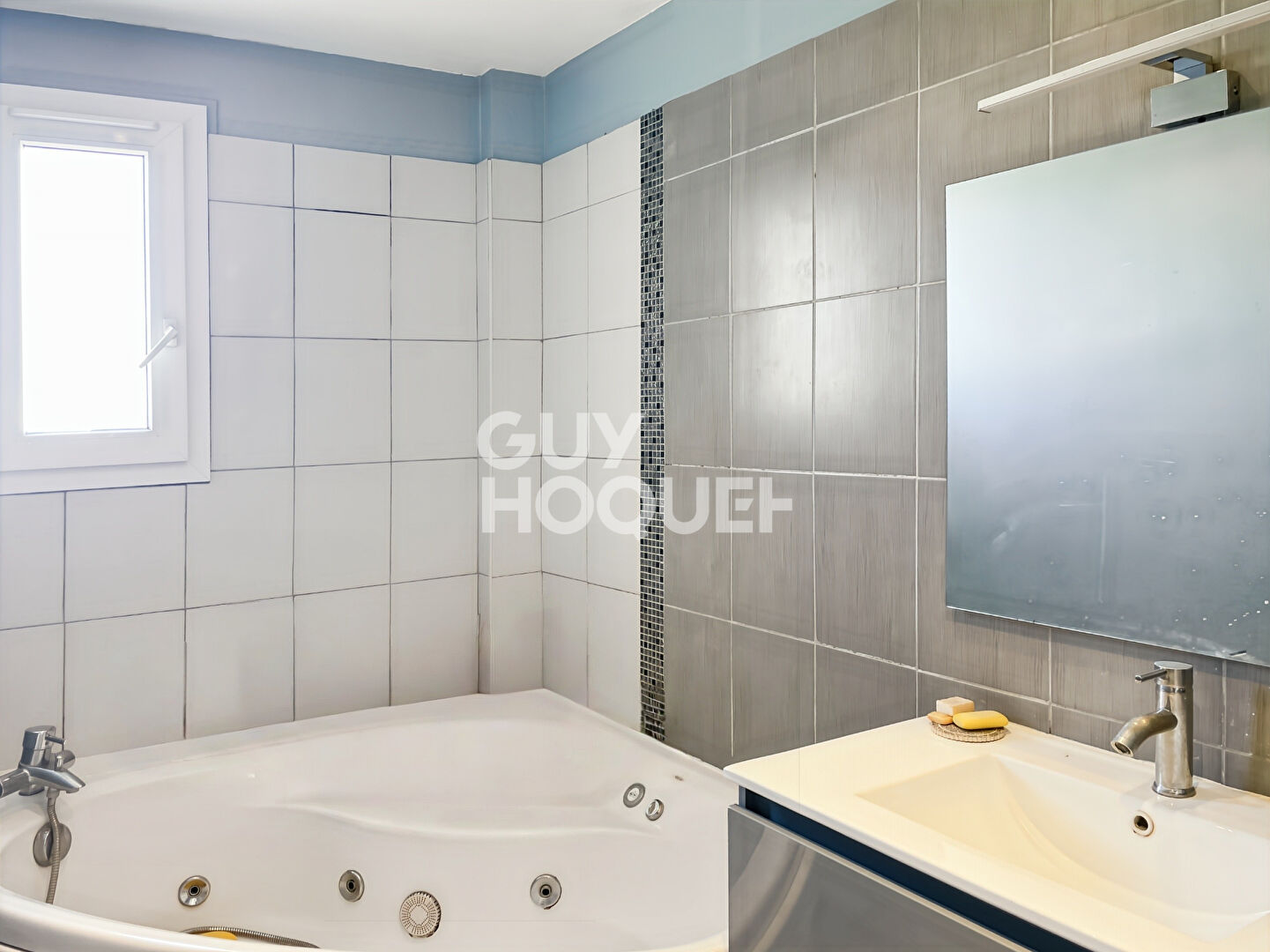 Appartement T3 loué  à Caen