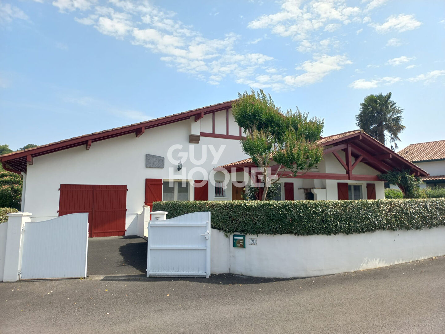 Maison Hasparren centre avec jardin et garage