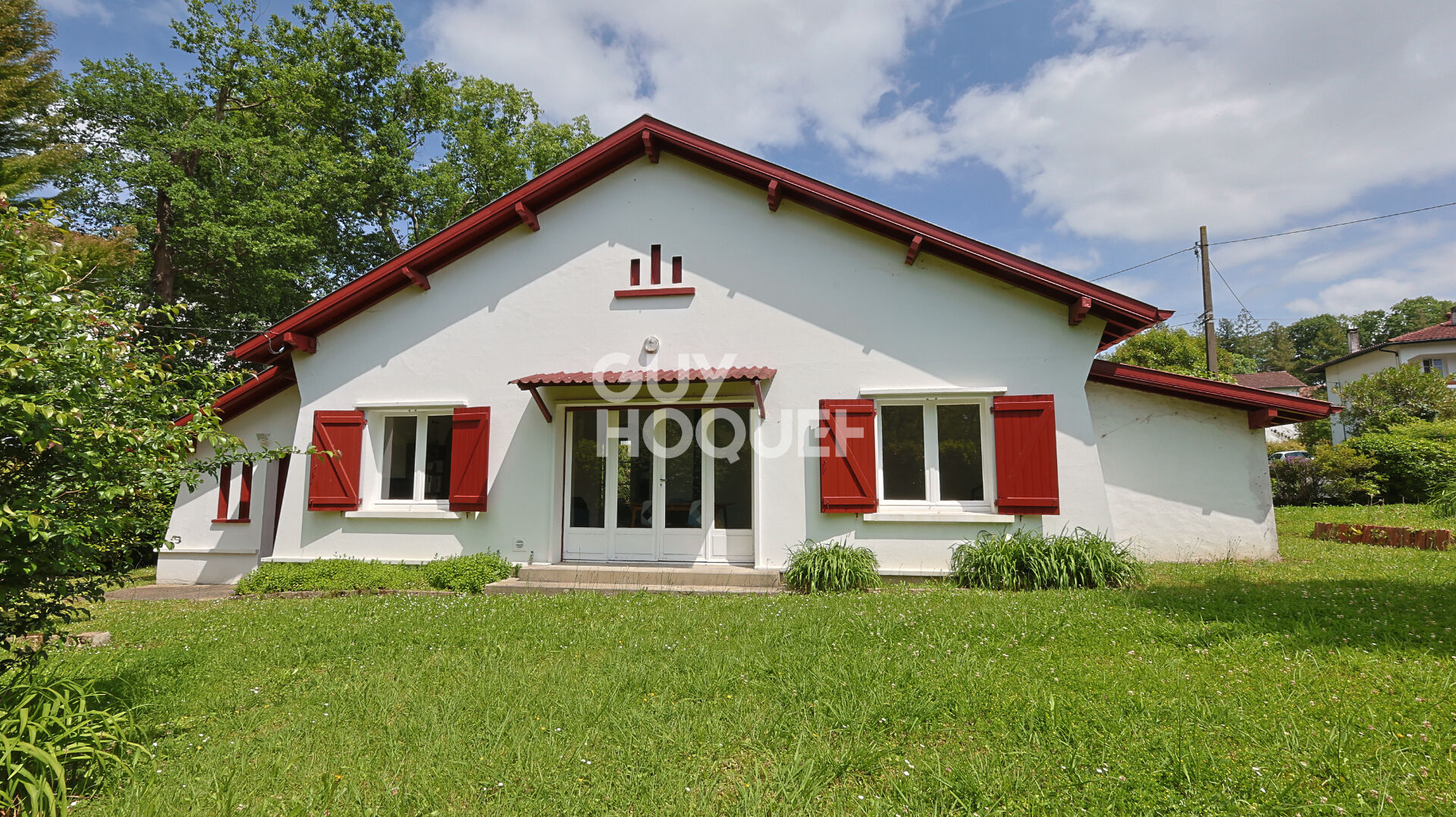 Maison Haut Cambo avec jardin plat