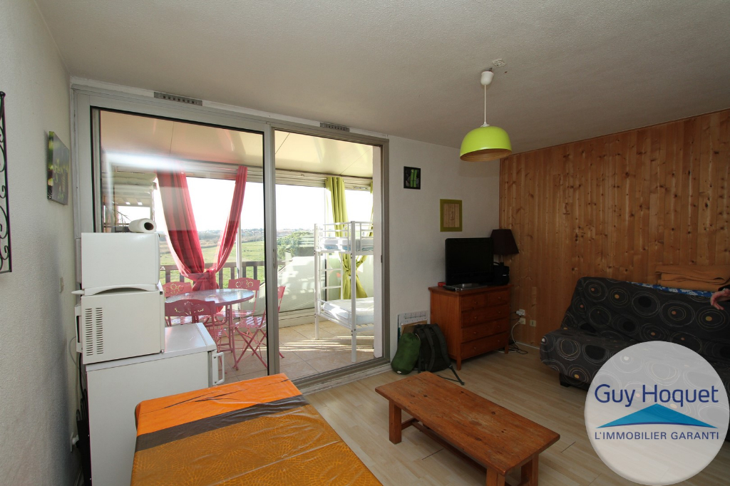 Appartement type Studio avec grande loggia et parking Appartement type Studio avec grande loggia et parking