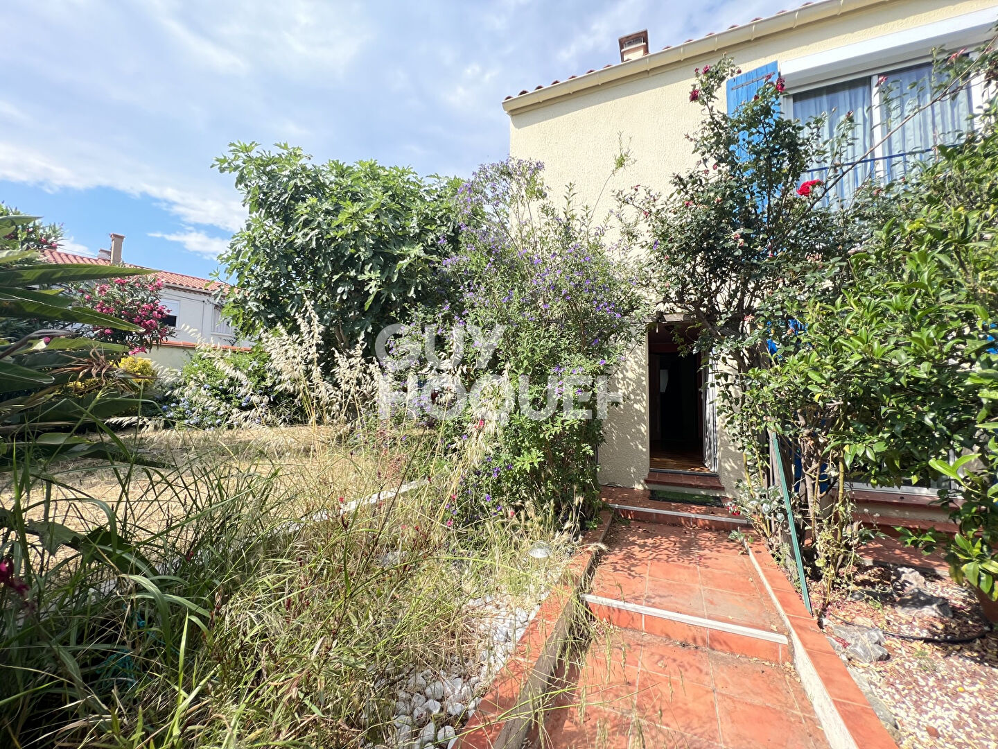 CANOHES, maison familiale en 3 faces, 5 chambres avec jardin et piscine