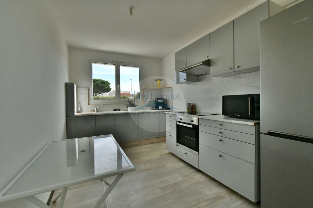 TOULOUGES immeuble 4 faces, 3 appartements, un garage + terrain encore constructible