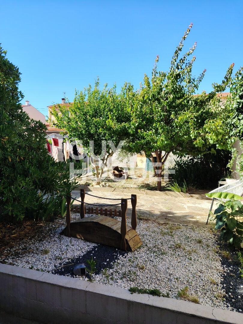 CANOHES Maison 2 faces, 4 pièces, avec garage et jardin.