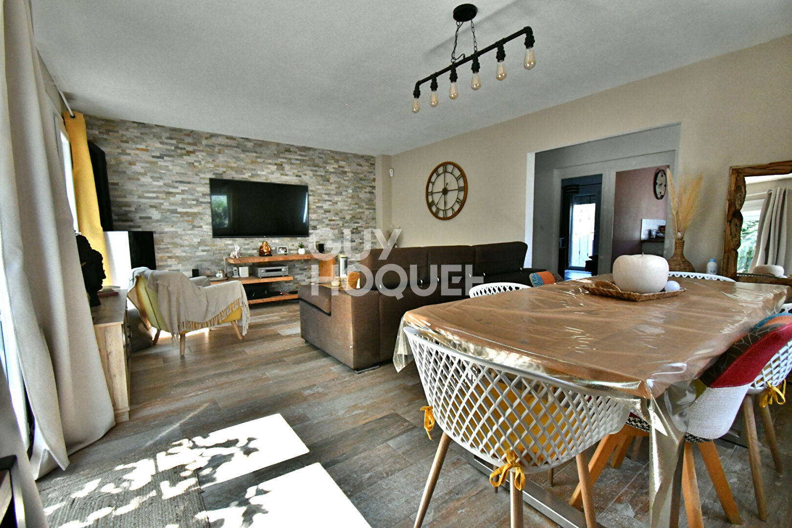 CANOHES Maison familiale 3 faces, 6 pièces avec grand garage