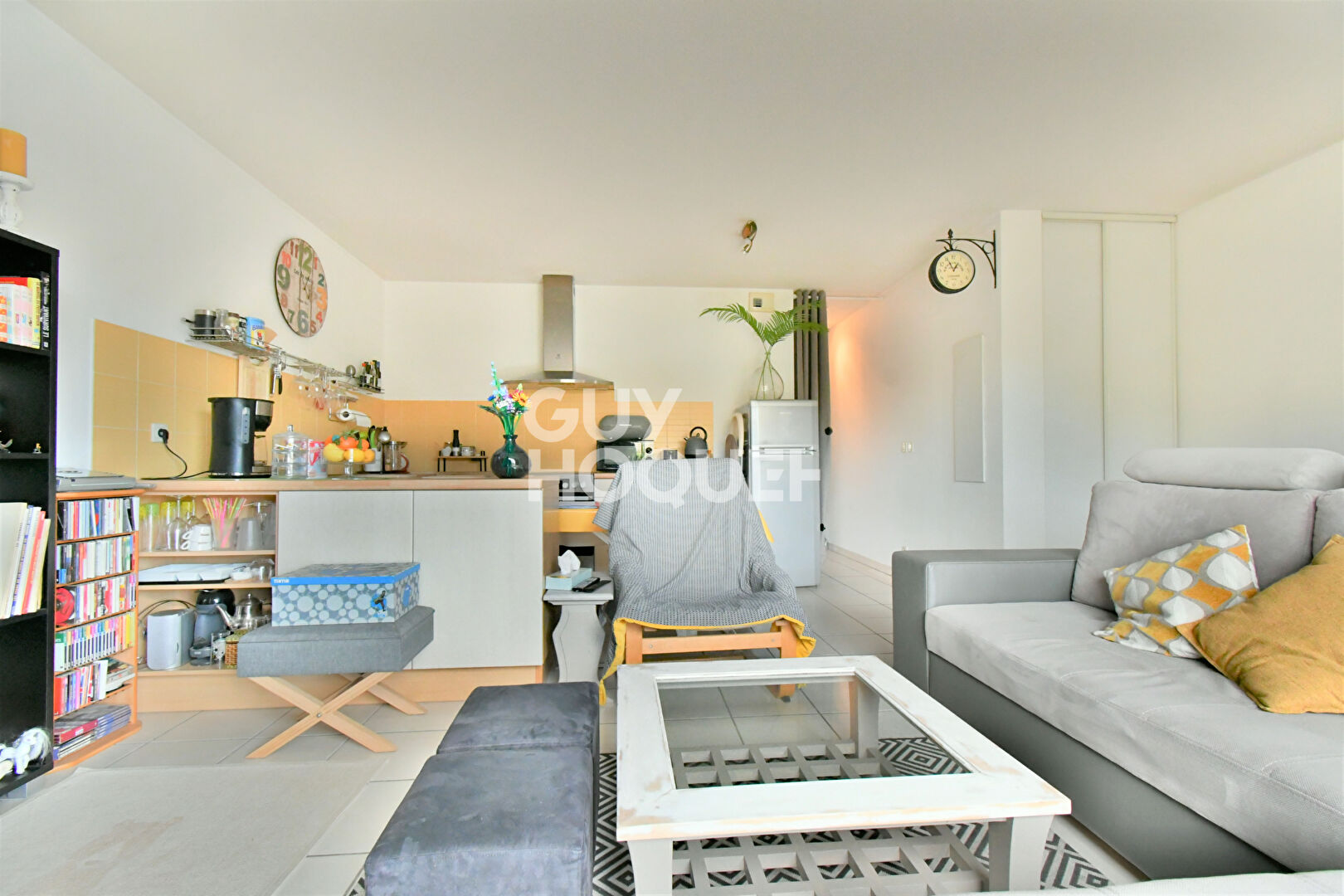 Appartement Saint-Estève 2 pièces, jardin et garage.