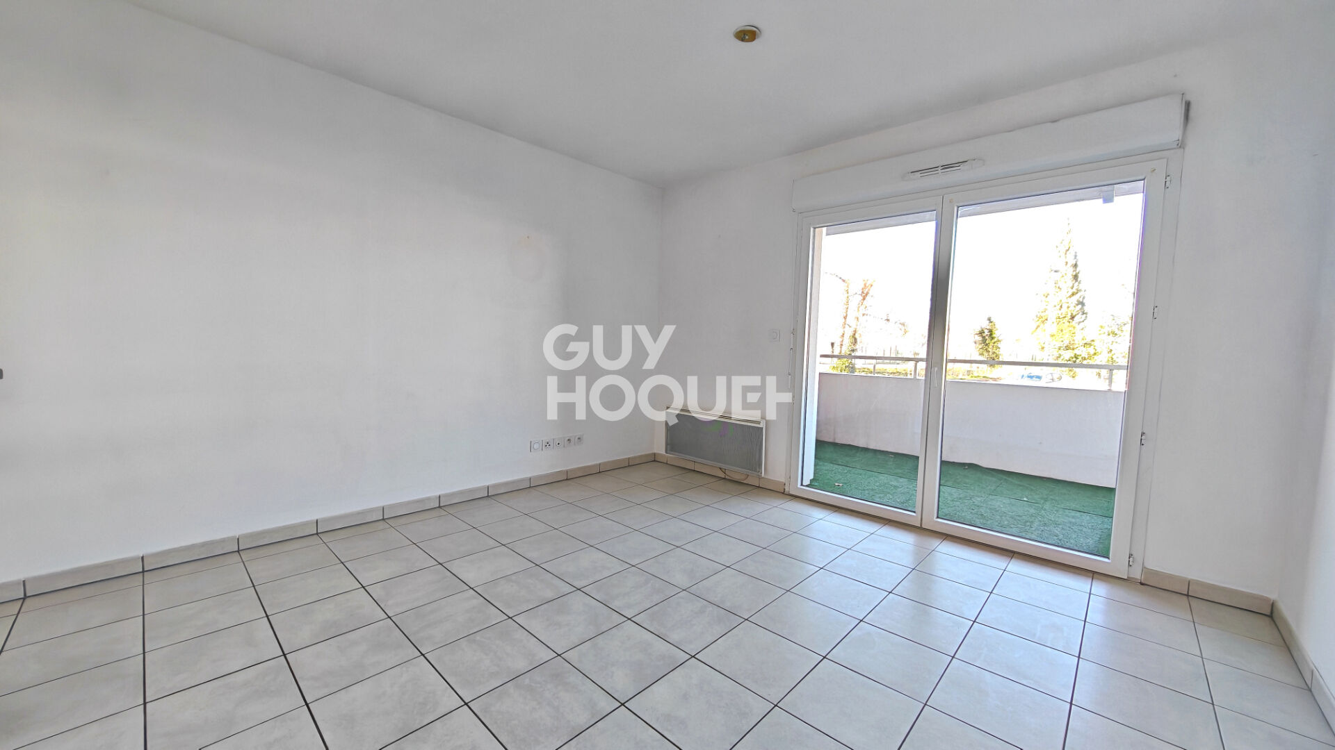 A vendre à Canohès, Appartement 2 pièces avec terrasse et parking. Résidence avec ascenceur.