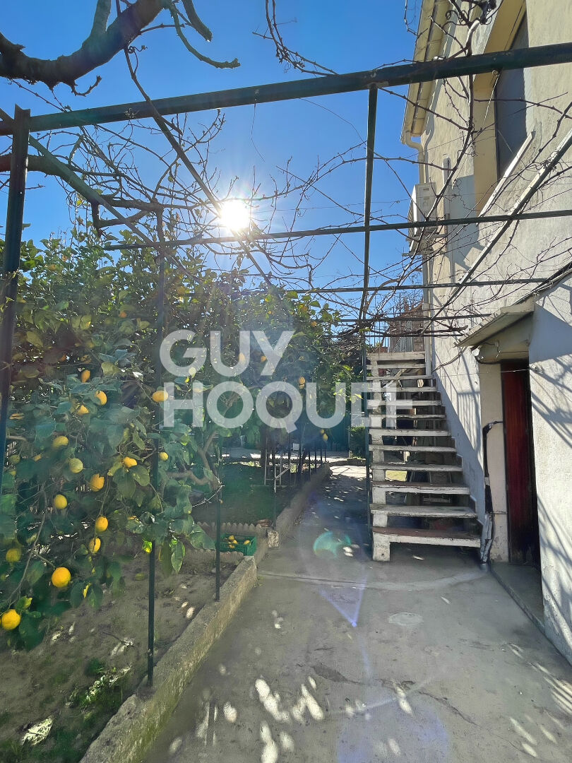 Canohes, maison de village 7 pièces, 238 m² sur parcelle 440m² avec 2 garages