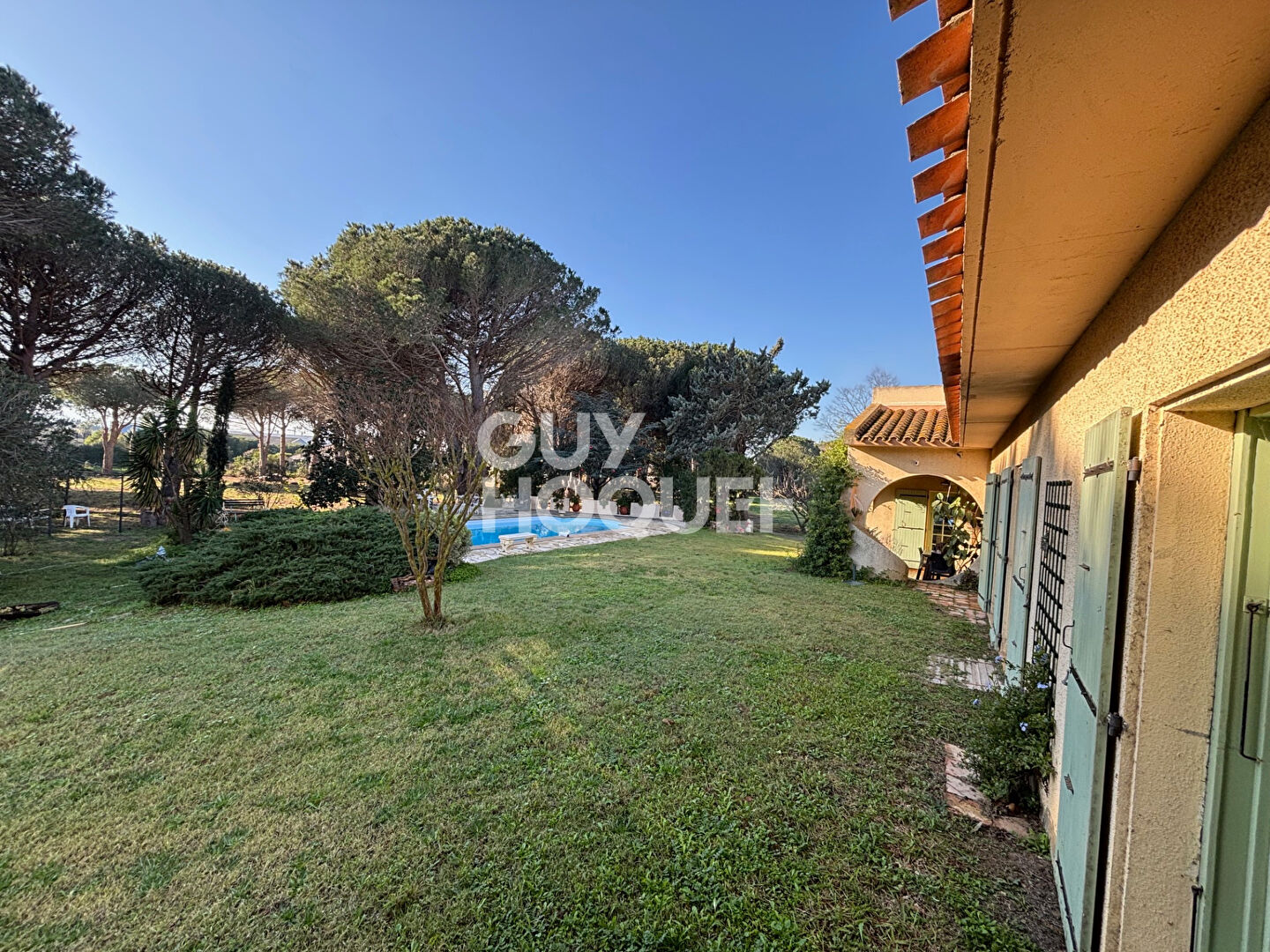 THEZA, MAISON 4 FACES, 5 CHAMBRES, GARAGE, JARDIN, PISCINE