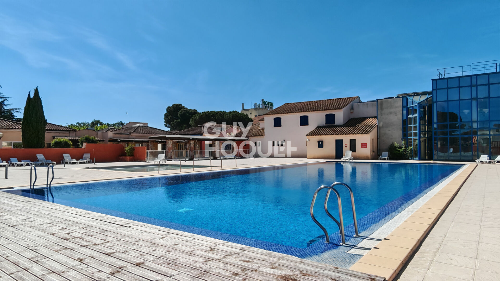 ARGELES SUR MER Dans résidence de vacances, maison de plain pied meublée, 3 pièces.