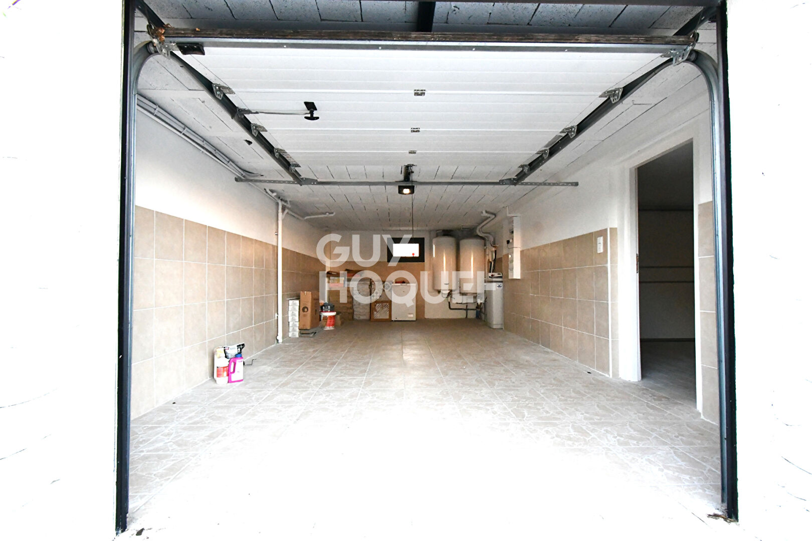 Saint Cyprien maison divisée en 2 appartements, 5 pièces, garage, jardin et piscine composé de deux habitations.