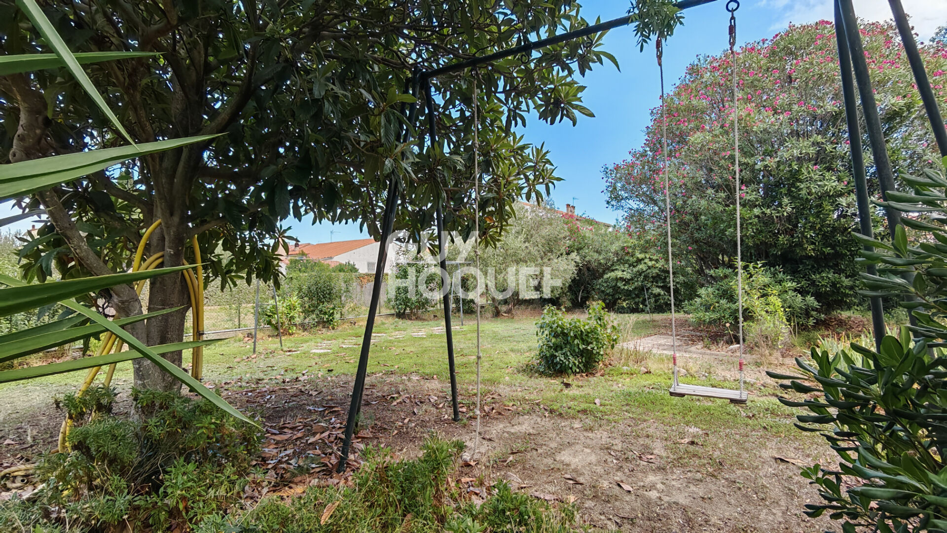 TOULOUGES Maison familiale 4 chambres sur 1075 m² de terrain avec appartement indépendant