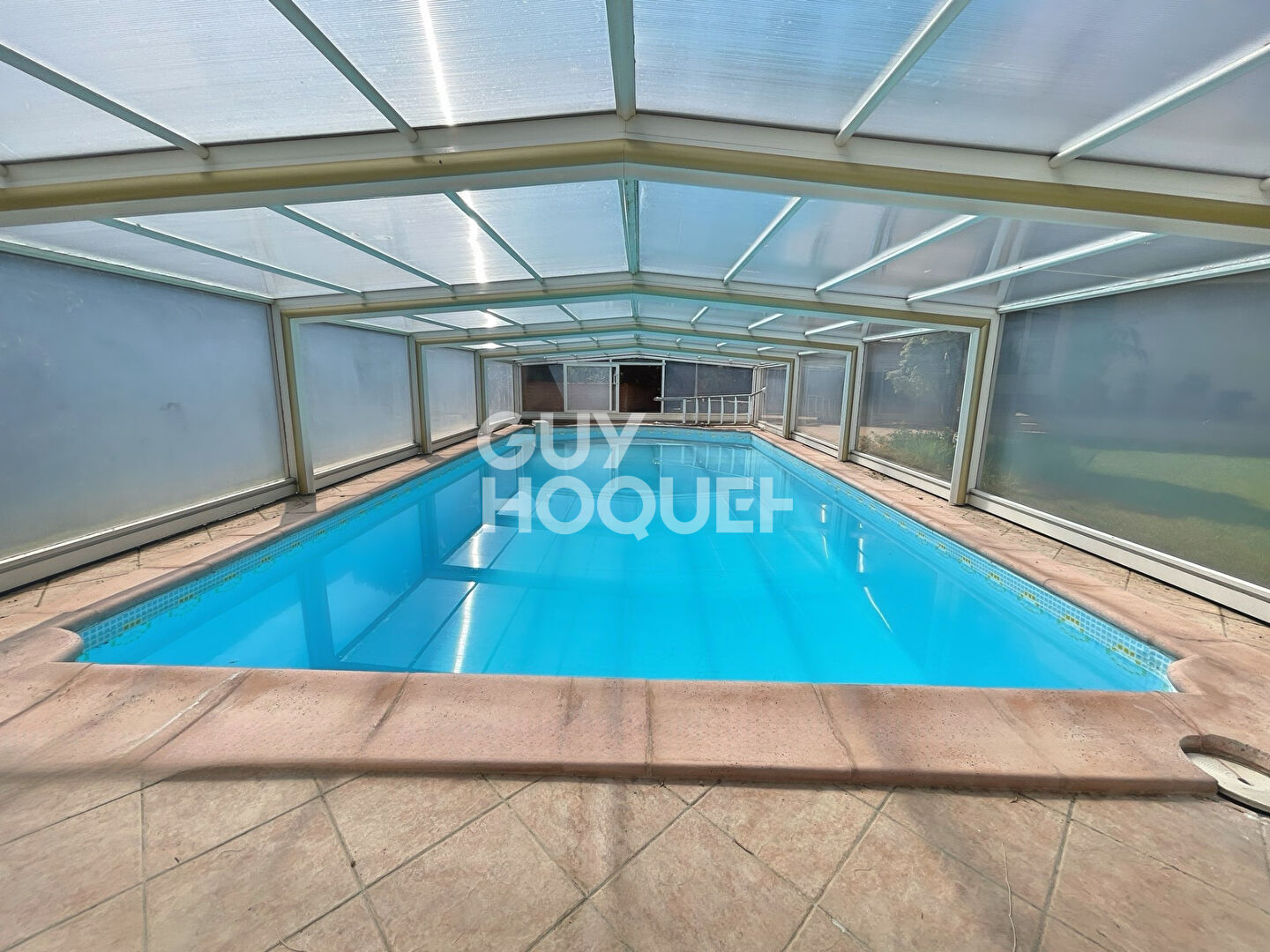 Propriété 4 faces, 200 m² habitables, 6 chambres, double garage, parcelle 1950 m²