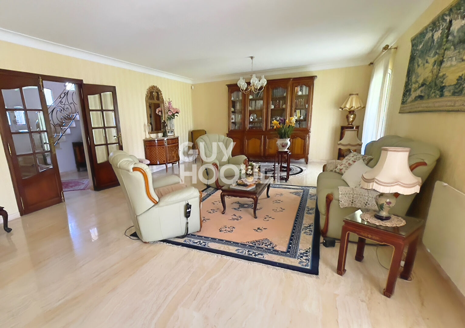 Propriété 4 faces, 200 m² habitables, 6 chambres, double garage, parcelle 1950 m²