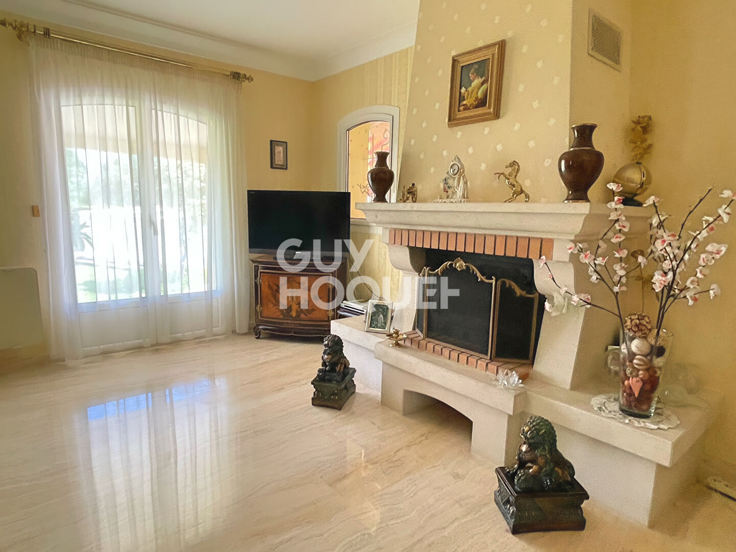 Propriété 4 faces, 200 m² habitables, 6 chambres, double garage, parcelle 1950 m²