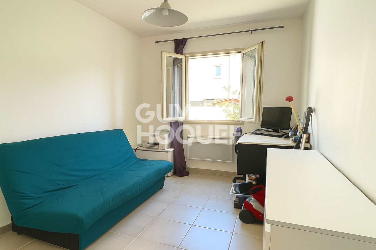 Maison à vendre à Canohès - 3 pièces, 67 m² de plain pied avec garage et jardin.