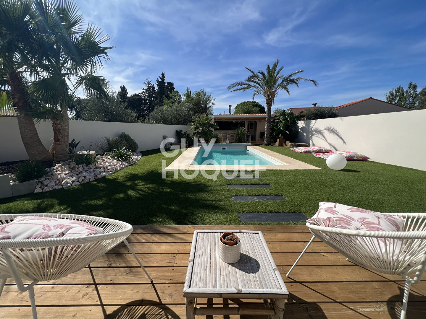 CANOHES, maison 4 faces contemporaine, 5 pièces, garage, piscine SANS VIS A VIS, secteur très recherché