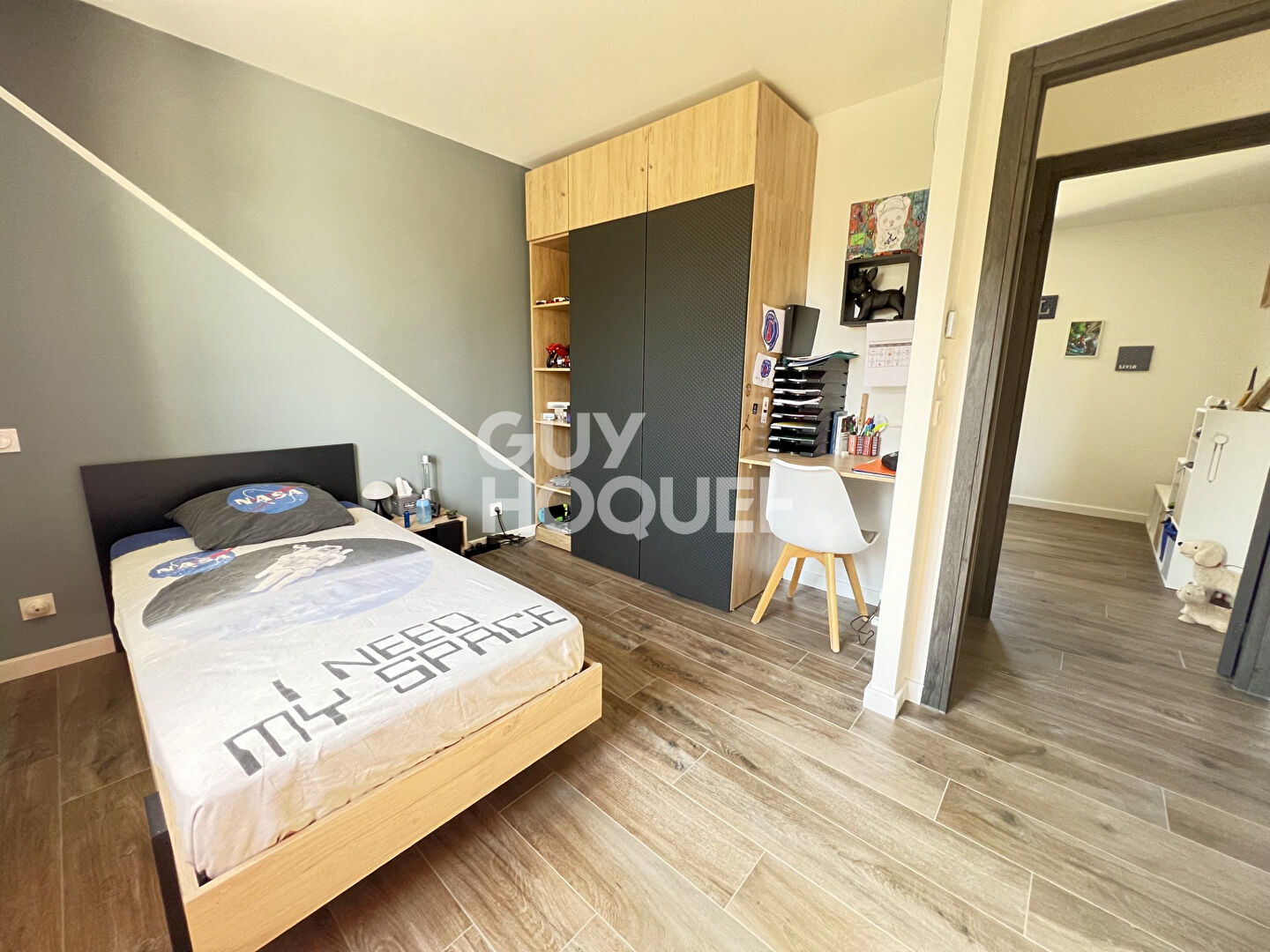 CANOHES, maison 4 faces contemporaine, 5 pièces, garage, piscine SANS VIS A VIS, secteur très recherché