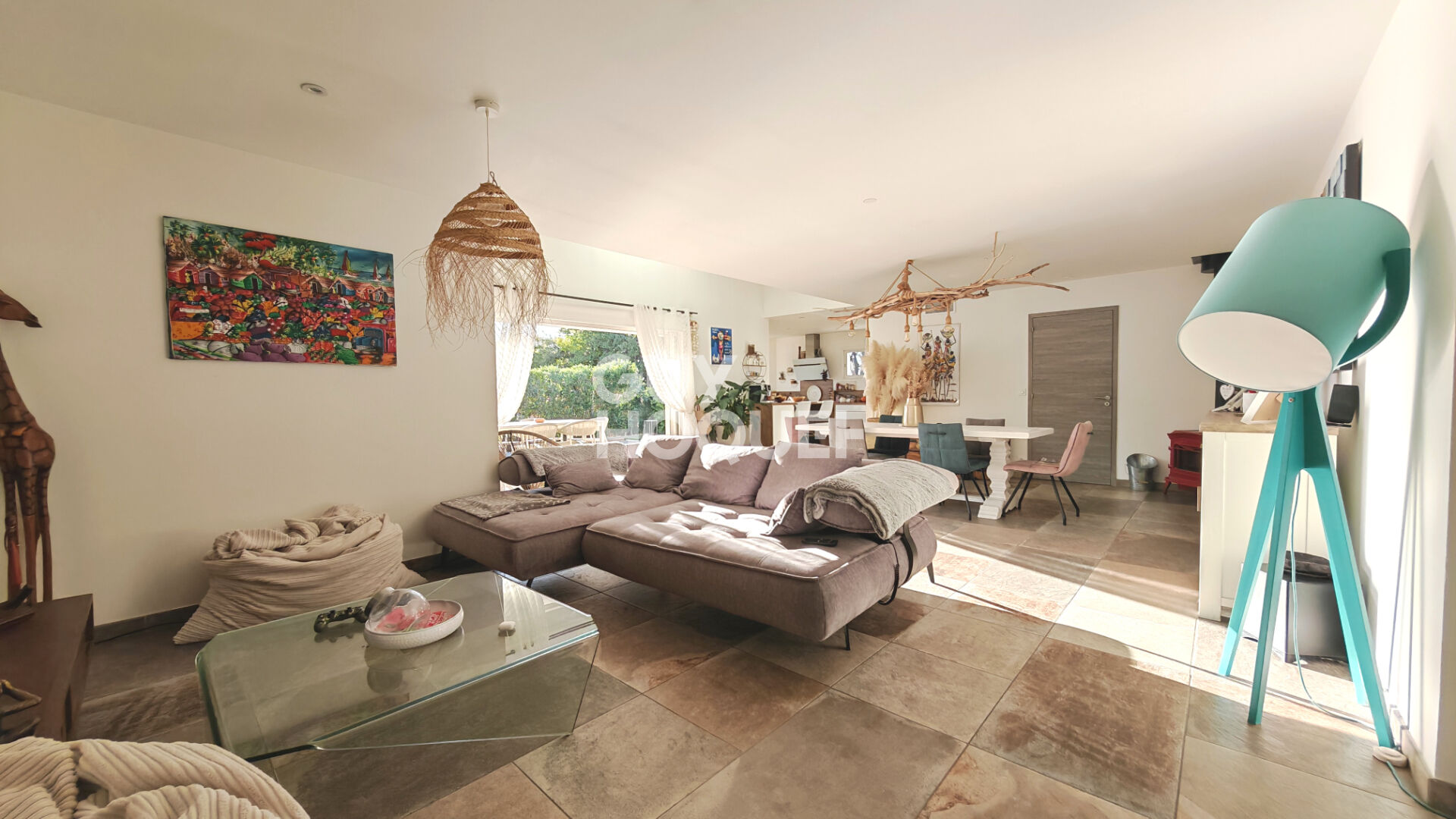 Maison à vendre à Canohès - 5 pièces avec piscine et garage.