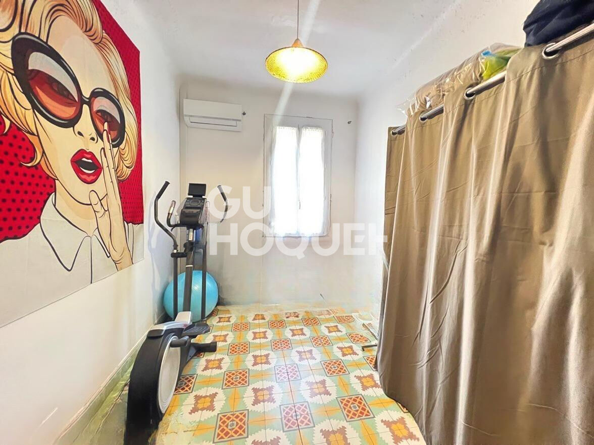 CANOHES, 3 faces, 5 pièces avec un garage, cour et terrasse