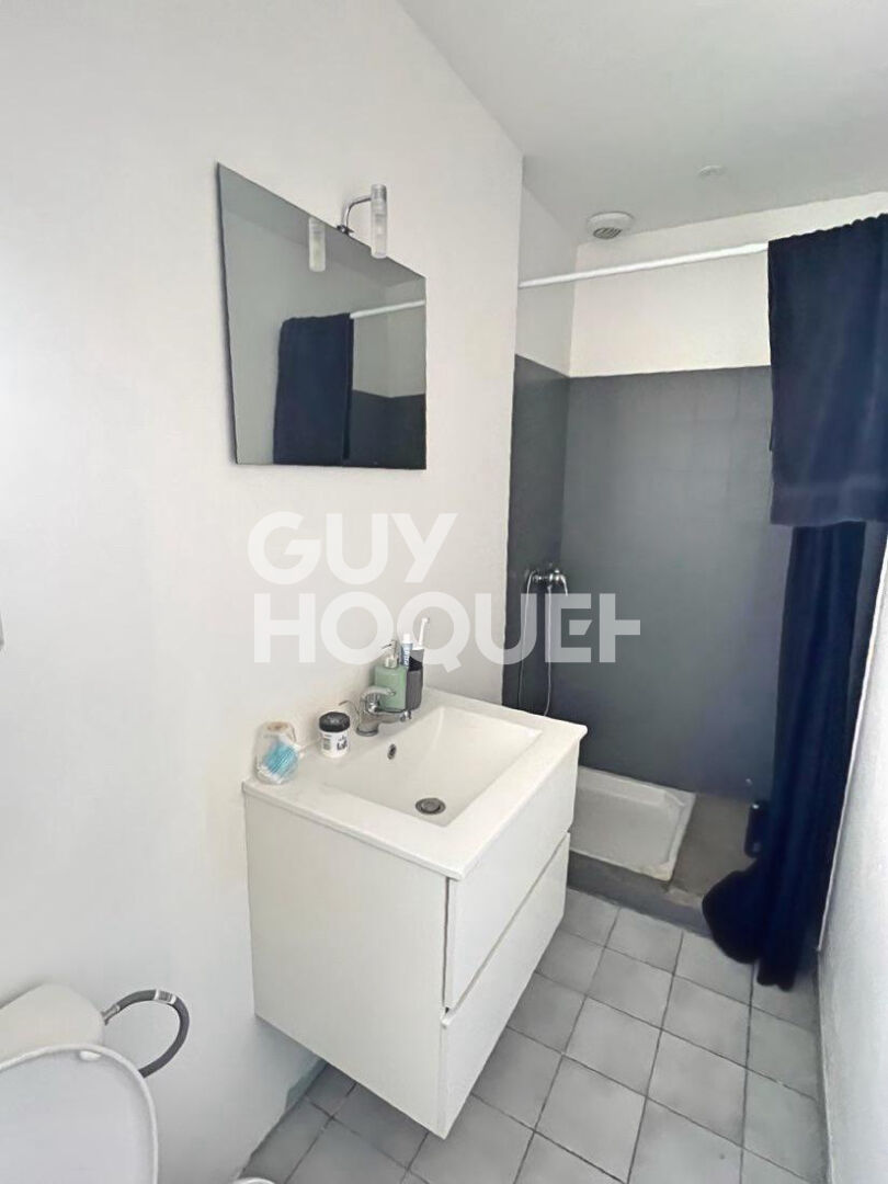 CANOHES, 3 faces, 5 pièces avec un garage, cour et terrasse