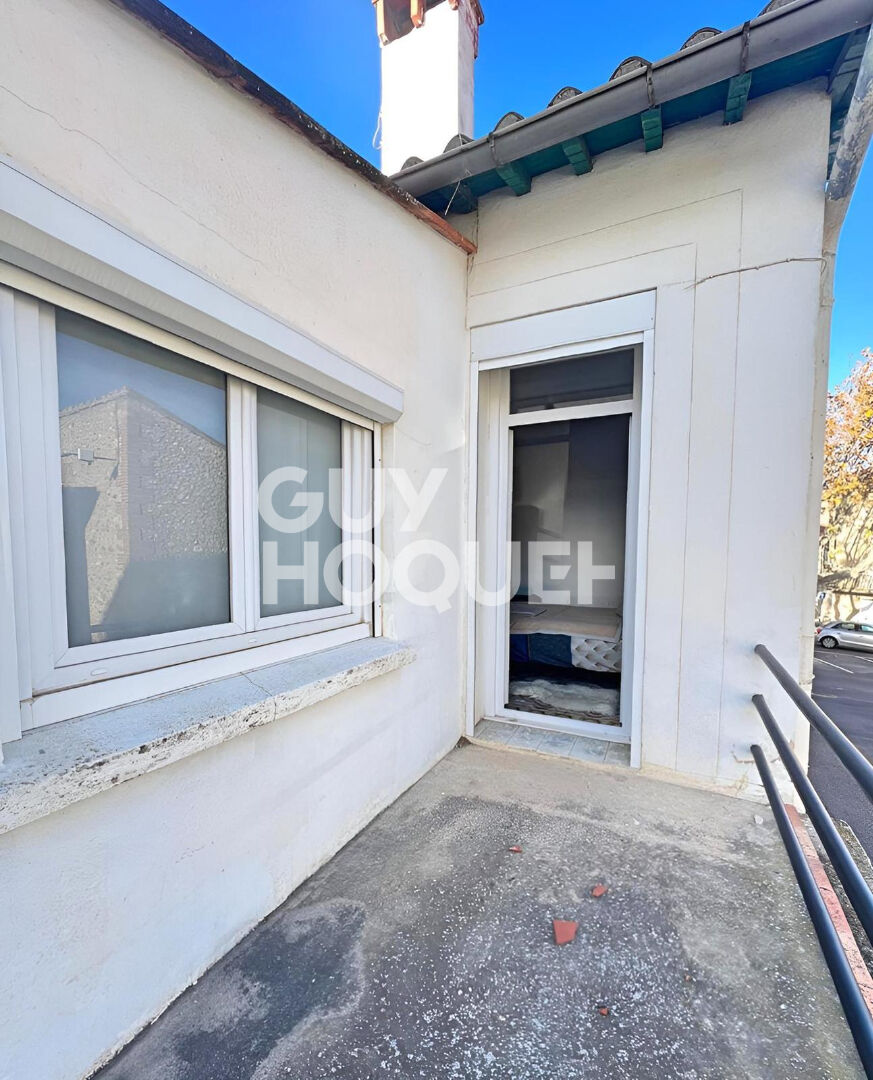 CANOHES, 3 faces, 5 pièces avec un garage, cour et terrasse