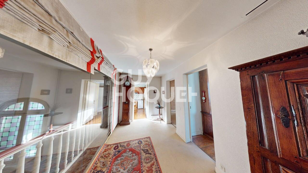 PERPIGNAN en face des Dames de France, Appartement bourgeois, 5 pièces, 140m² avec terrasse.