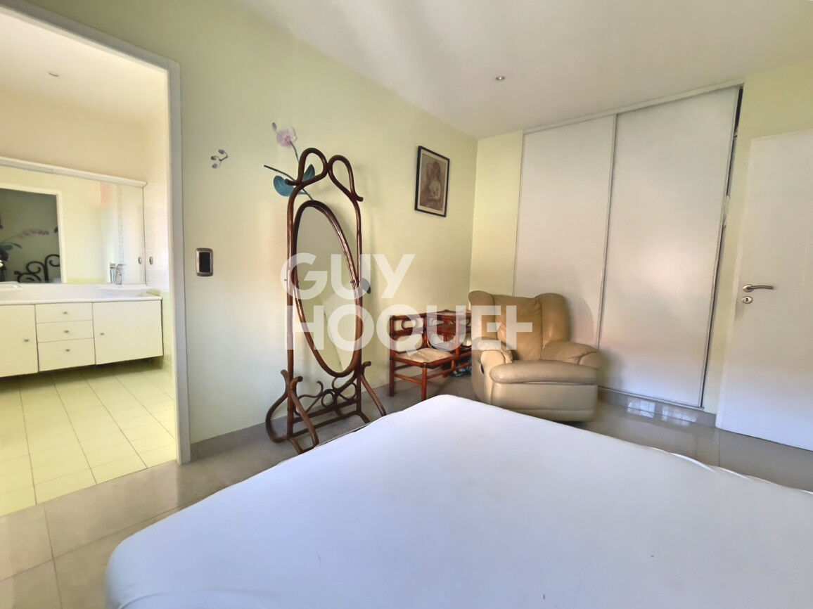 Maison 4 faces, 125 m² de plain-pied, T4, 1300 m² de parcelle