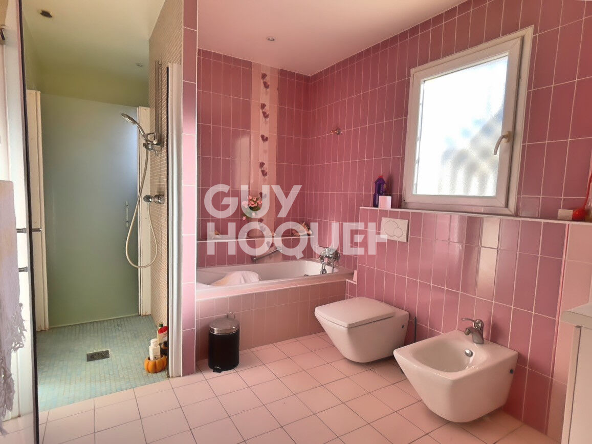 Maison 4 faces, 125 m² de plain-pied, T4, 1300 m² de parcelle