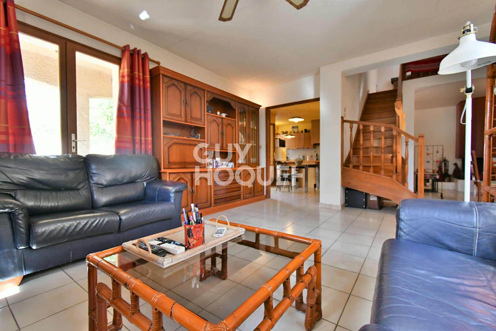 PONTEILLA Maison 3 faces, 5 pièces dont 3 chambres en RDC, avec garage et jardin.