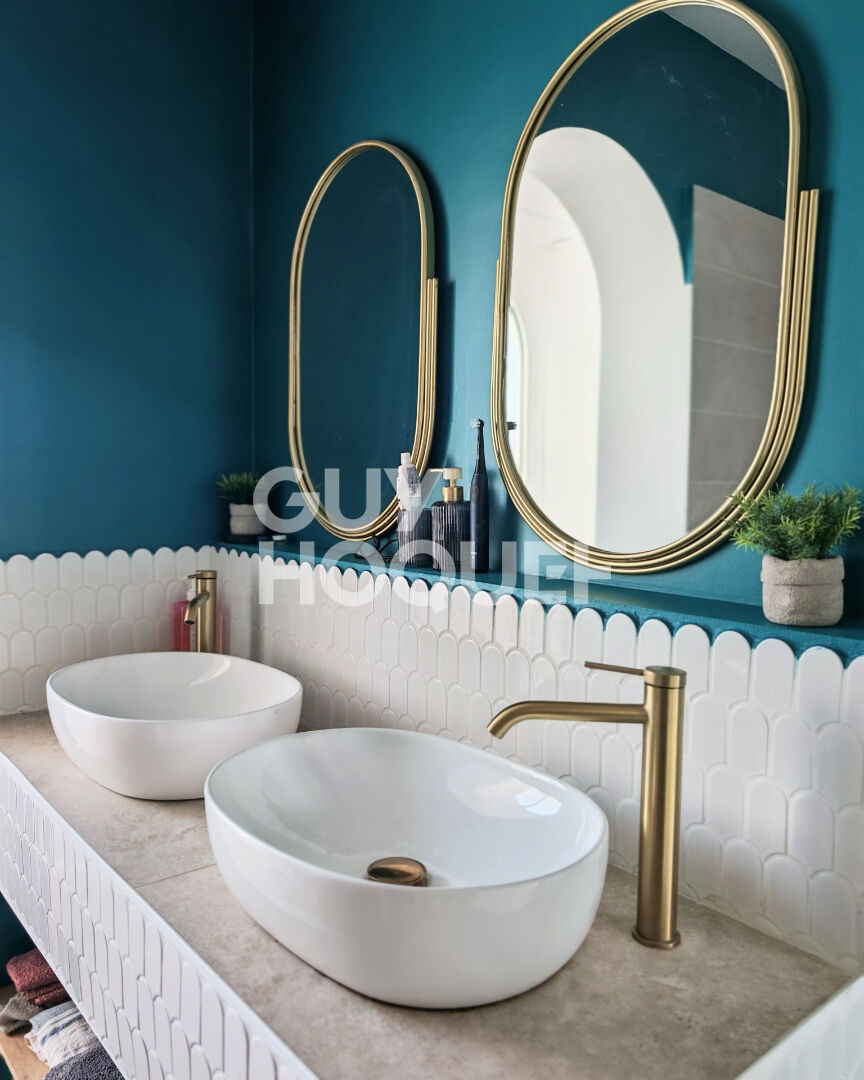 PERPIGNAN quartier des platanes, à vendre maison de ville, 4 pièces avec jardin et garage à motos