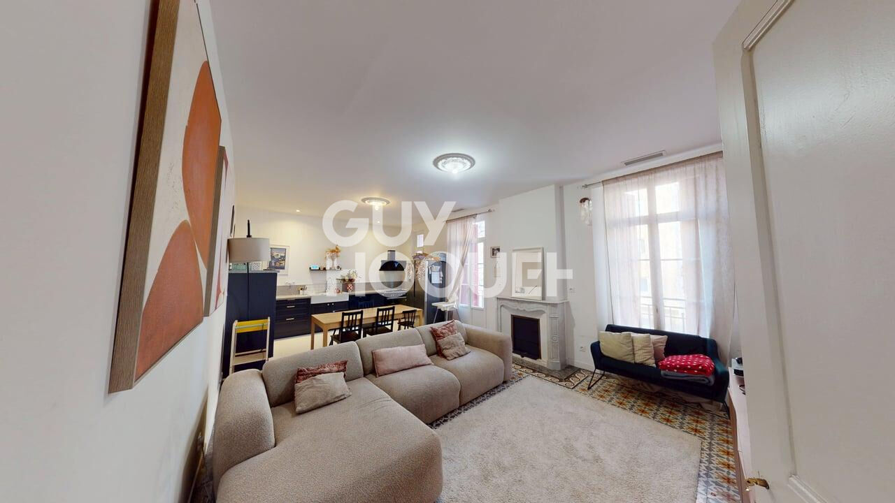 PERPIGNAN Appartement, 5 pièces, 110m² entièrement rénové.