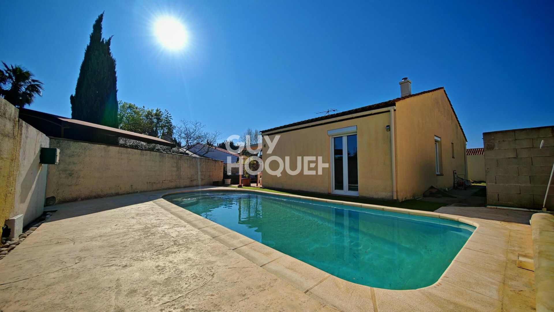 CANOHES à vendre, maison 4 faces de plain pied, 4 pièces avec piscine.