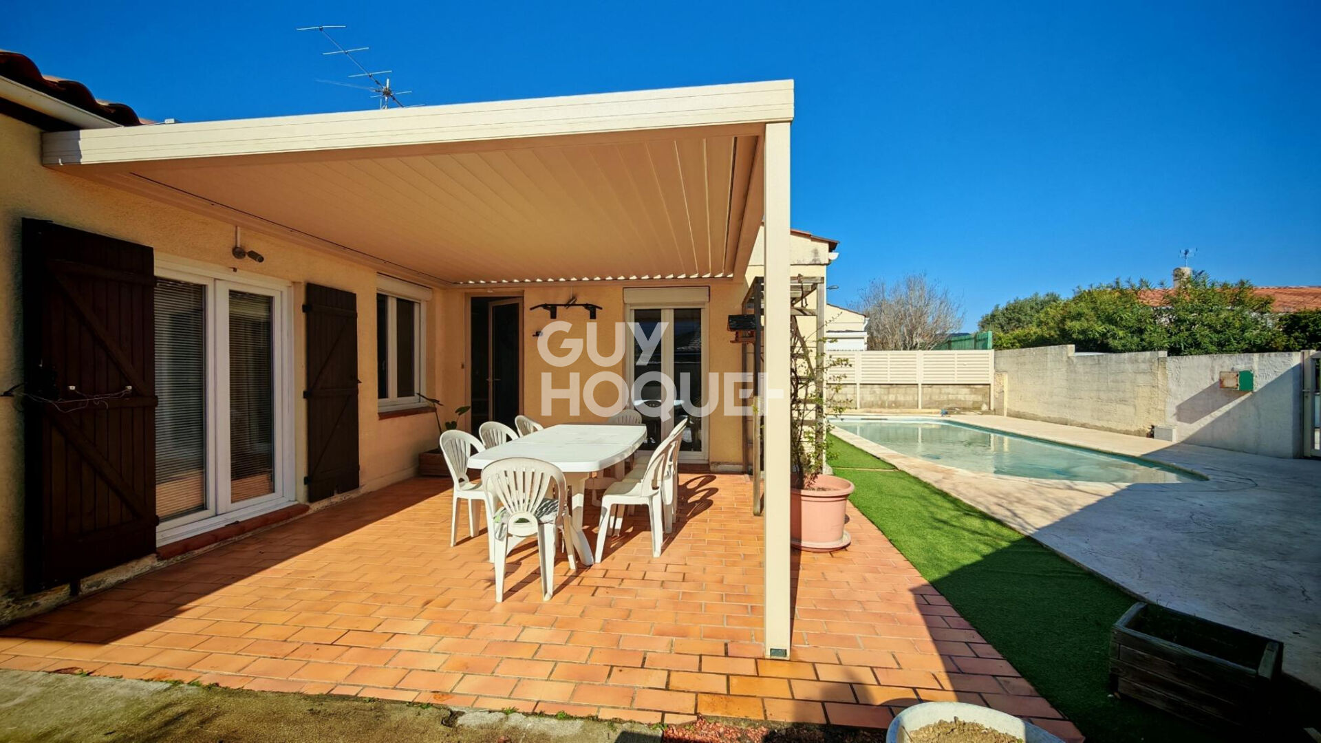 CANOHES à vendre, maison 4 faces de plain pied, 4 pièces avec piscine.