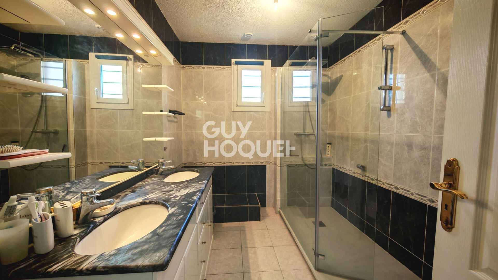 CANOHES à vendre, maison 4 faces de plain pied, 4 pièces avec piscine.