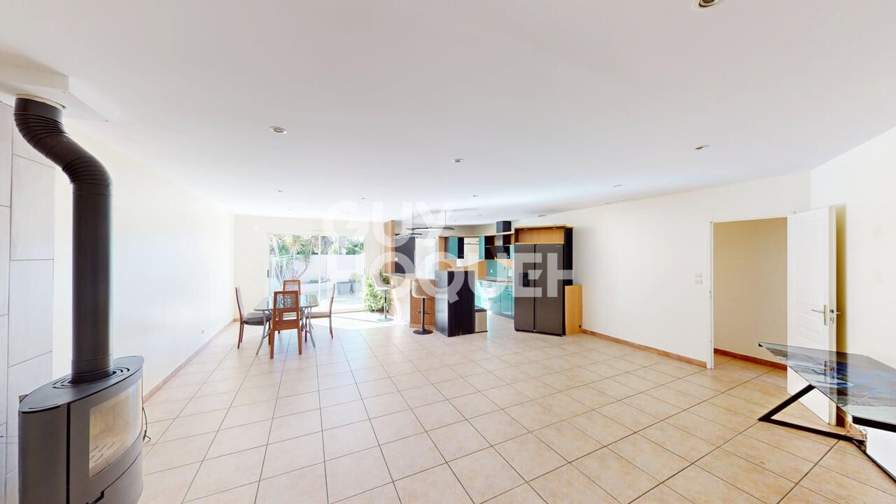 CANOHES à vendre, Maison plain-pied, 4 pièces avec garage et piscine