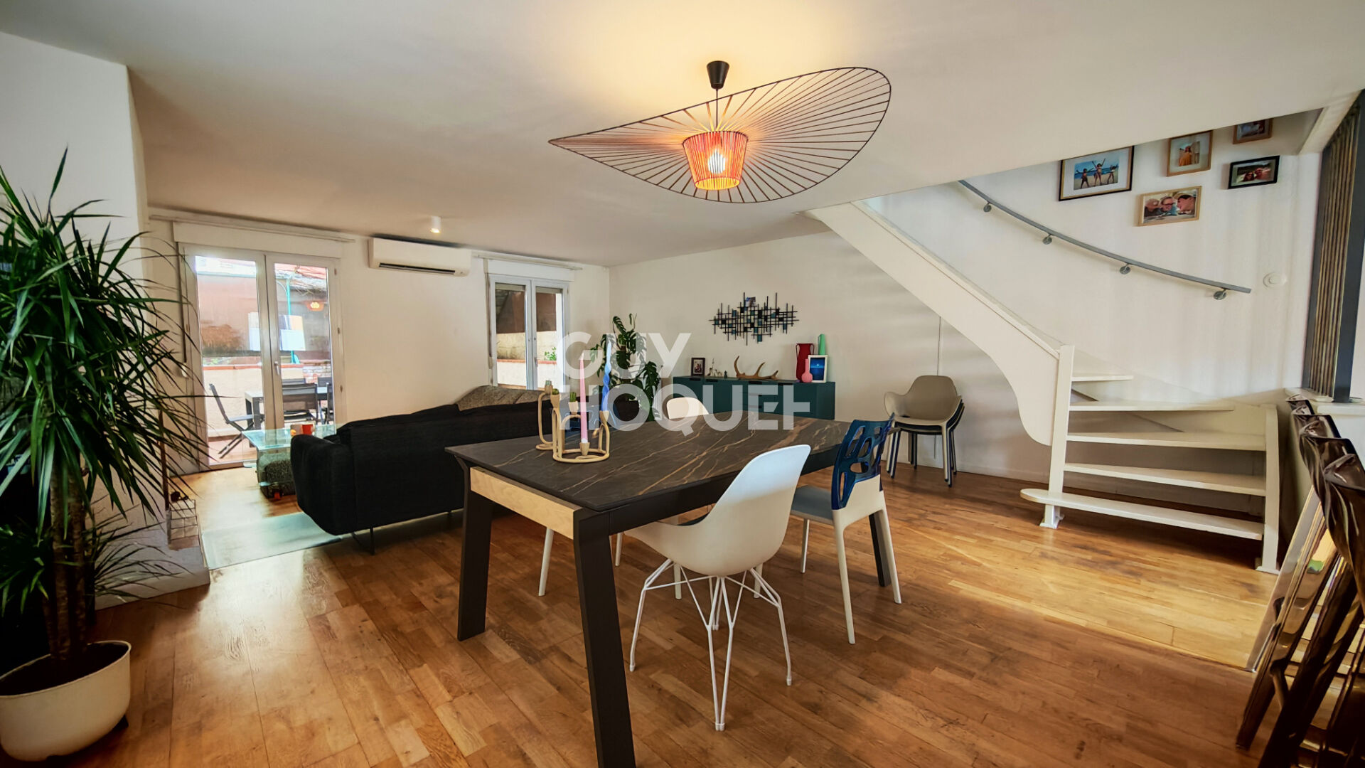PERPIGNAN Quartier de la gare, à vendre maison familiale 7 pièces avec terrasse, cour et parking