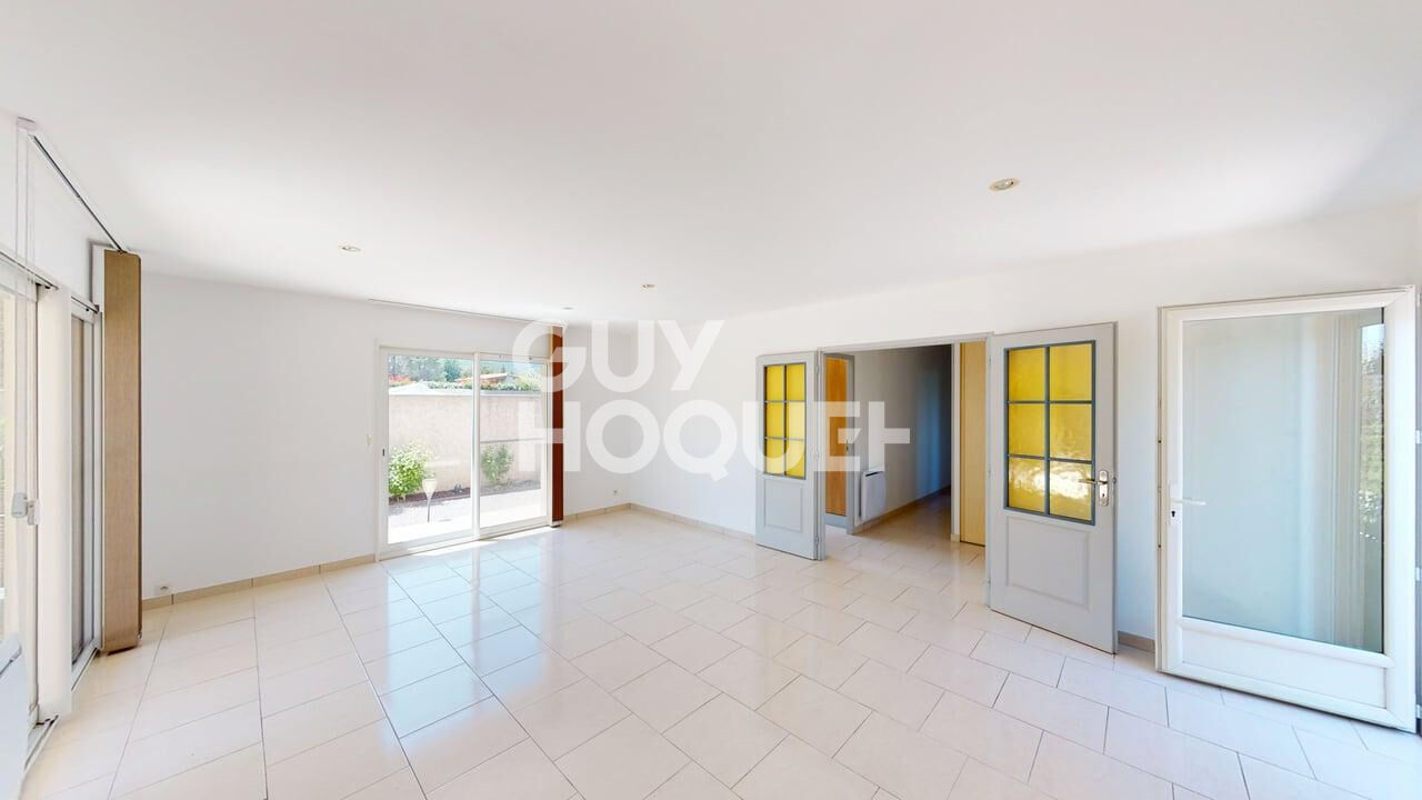 CASTELNOU, MAISON 4 FACES, 4 CHAMBRES, TERRAIN 1588 M2 GARAGE DOUBLE