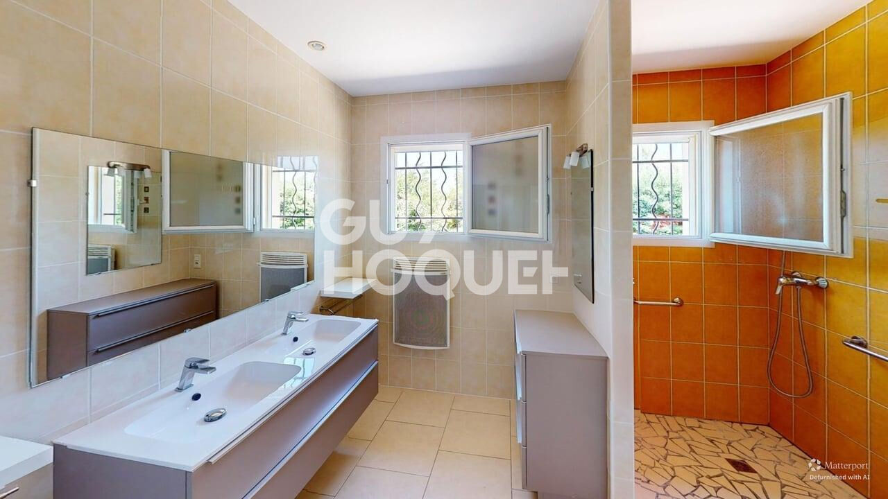 CASTELNOU, MAISON 4 FACES, 4 CHAMBRES, TERRAIN 1588 M2 GARAGE DOUBLE