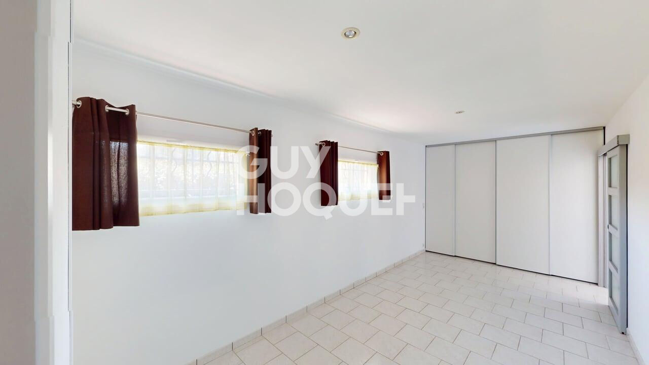 CASTELNOU, MAISON 4 FACES, 4 CHAMBRES, TERRAIN 1588 M2 GARAGE DOUBLE