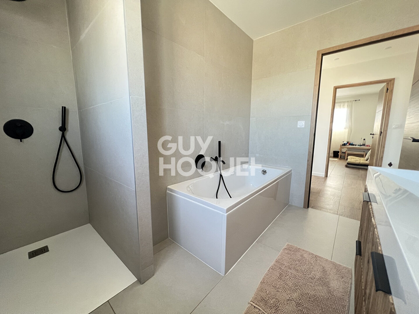 POLLESTRES Villa 4 chambres contemporaine, Haut de Gamme (dpe A), piscine