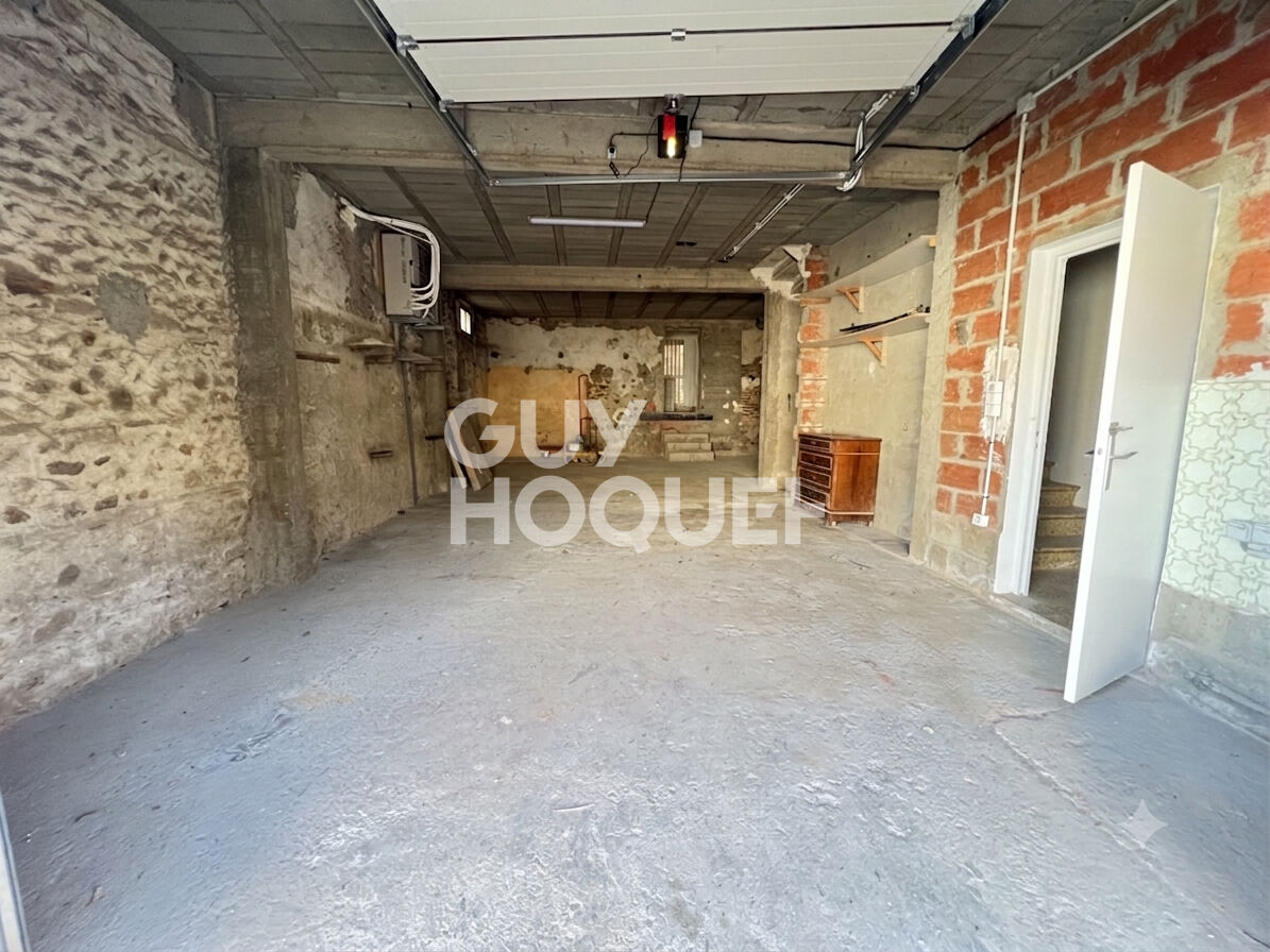 CANOHES Appartement de type T3 entièrement rénové avec grand garage.