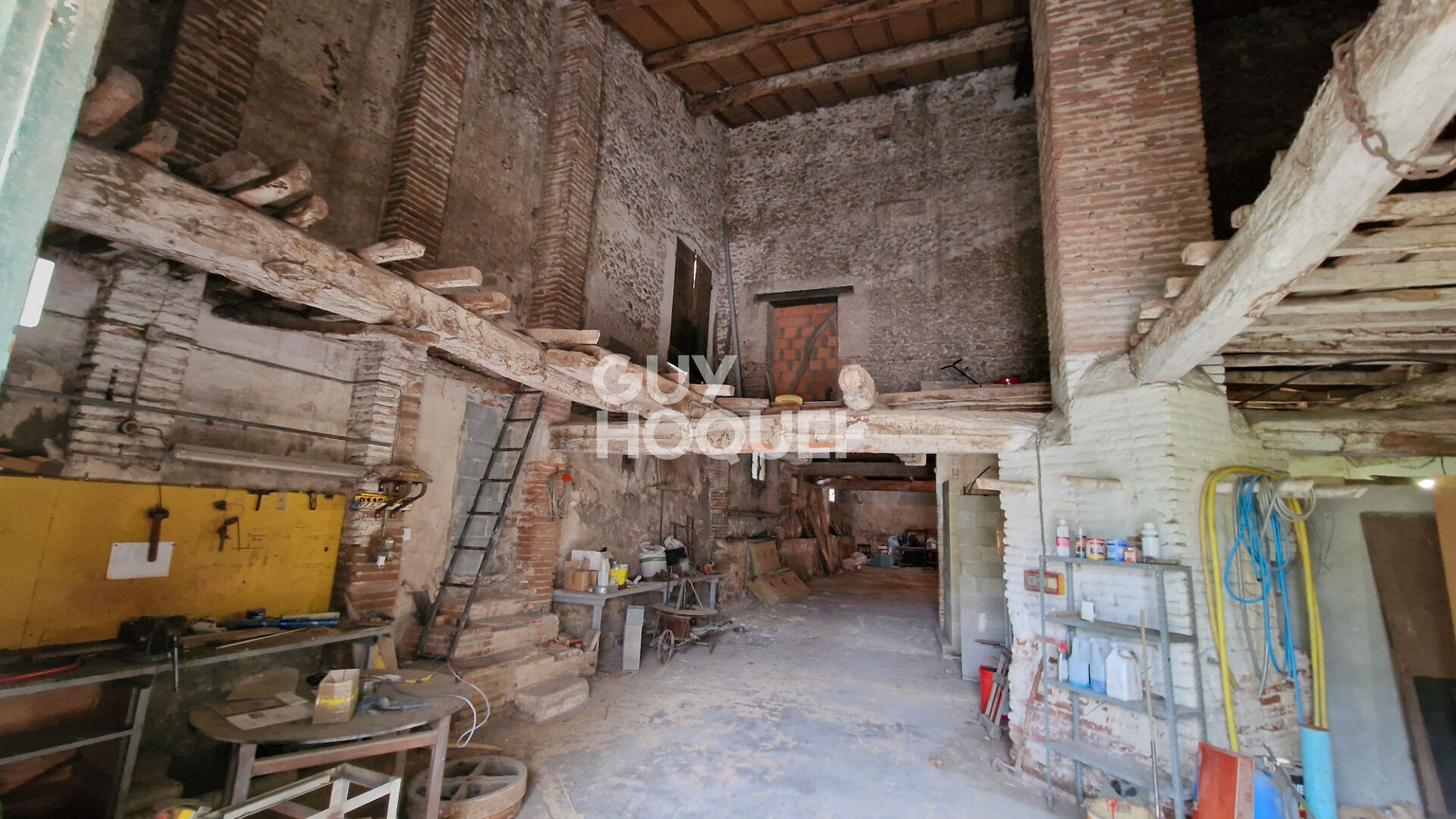 Maison 343 m² · à Pollestres · 343 m² · 118 000 €