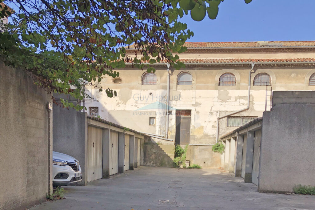 CARCASSONNE Bastide Saint Louis proche gare, garage d'environ 15 m².