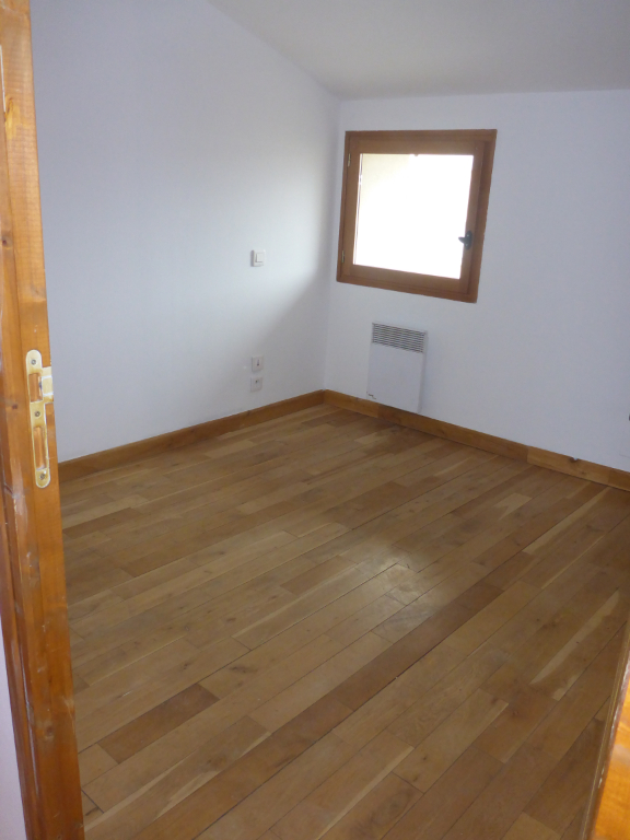 Maison 3 pièces d'une surface habitable de 60 m² à louer à CARPENTRAS (84200).